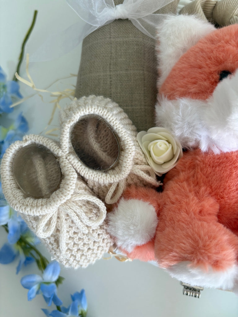 Baby Shower Gift Hamper - Cub Cuddles - Pink and Blue Hampers