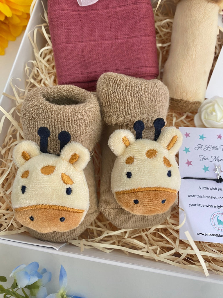 Baby Shower Gift Set - Rosey Giraffe - Pink and Blue Hampers