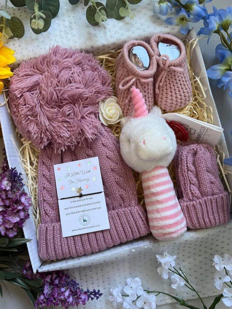 Super Cute Baby Girl Gift Set, Sweet Baby Gift - Pink and Blue Hampers