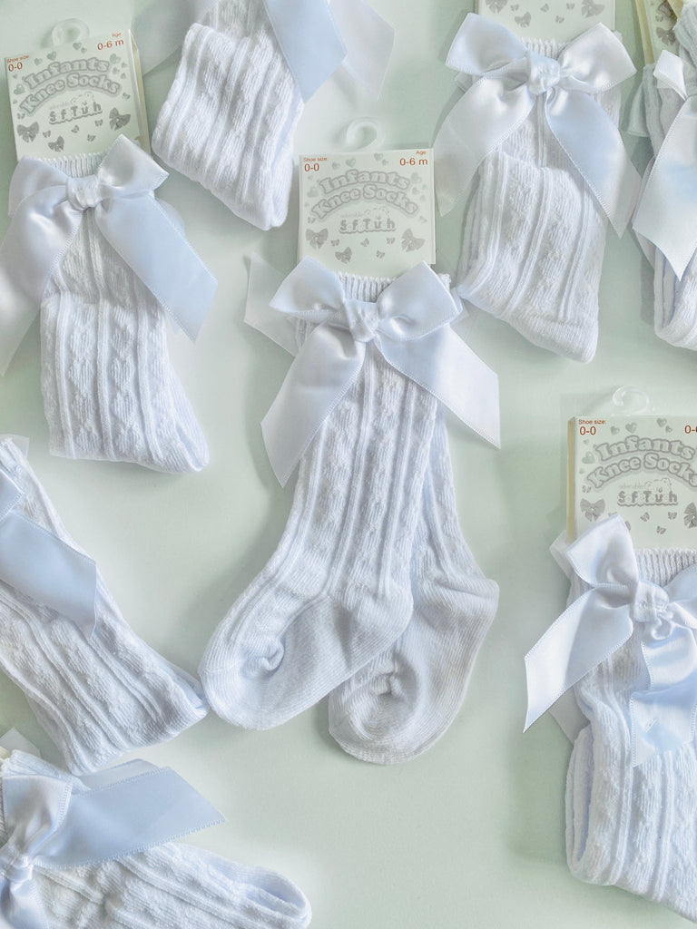White Knee High Socks With Satin Bow - Pink and Blue Hampers